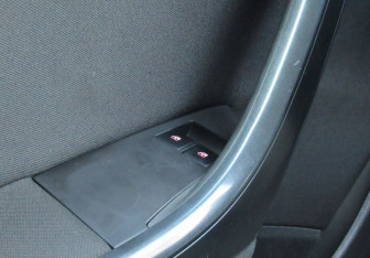 Подержанный автомобиль Opel Astra Hatchback 2013 года (14 фото)