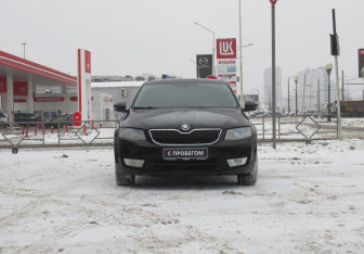 Подержанный автомобиль Skoda Octavia Wagon 2013 года (2 фото)