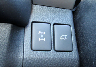 Подержанный автомобиль Toyota RAV4 2013 года (18 фото)