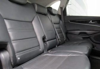 Подержанный автомобиль Kia Sorento 2018 года (11 фото)