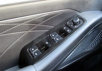 Подержанный автомобиль Geely Emgrand 2023 года (18 фото)