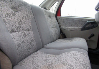 Подержанный автомобиль LADA (ВАЗ) Kalina Sedan 2005 года (11 фото)