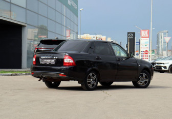 Подержанный автомобиль LADA (ВАЗ) Priora Sedan 2008 года (5 фото)