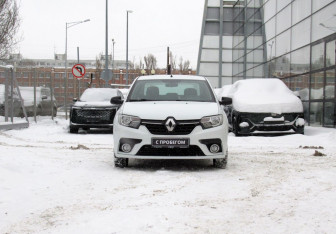 Подержанный автомобиль Renault Logan Sedan 2020 года (2 фото)