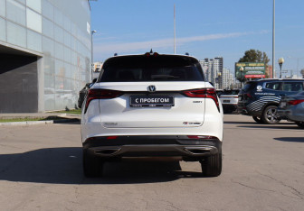 Подержанный автомобиль Changan CS75PLUS 2023 года (6 фото)