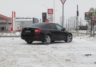Подержанный автомобиль Skoda Octavia Wagon 2013 года (5 фото)