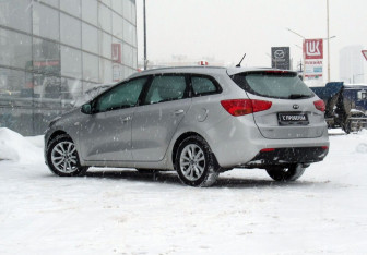 Подержанный автомобиль Kia Ceed Wagon 2015 года (7 фото)