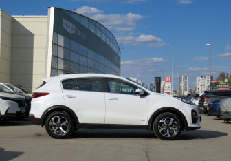 Подержанный автомобиль Kia Sportage 2018 года (4 фото)