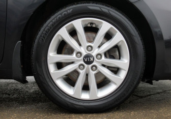 Подержанный автомобиль Kia Ceed Hatchback 2016 года (9 фото)