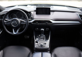 Подержанный автомобиль Mazda CX-9 2018 года (8 фото)
