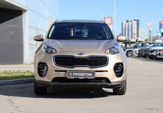 Подержанный автомобиль Kia Sportage 2017 года (2 фото)