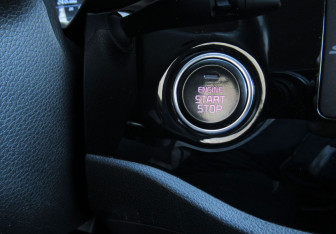 Подержанный автомобиль Kia Rio Hatchback 2018 года (19 фото)