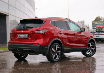 Подержанный автомобиль Nissan Qashqai 2020 года (5 фото)
