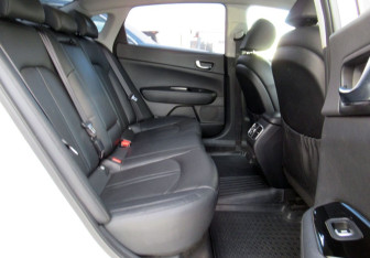 Подержанный автомобиль Kia Optima Sedan 2017 года (11 фото)