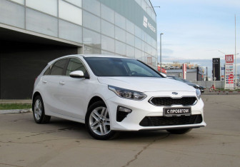 Подержанный автомобиль Kia Ceed Hatchback 2019 года (3 фото)