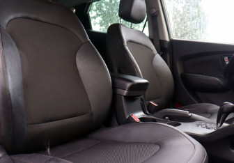 Подержанный автомобиль Hyundai ix35 2014 года (13 фото)