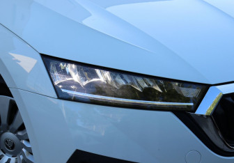 Подержанный автомобиль Skoda Octavia Liftback 2021 года (9 фото)