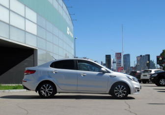 Подержанный автомобиль Kia Rio Sedan 2016 года (4 фото)