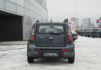 Подержанный автомобиль Kia Soul 2011 года (6 фото)