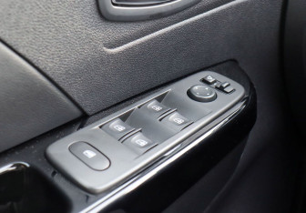 Подержанный автомобиль Renault Kaptur 2020 года (19 фото)