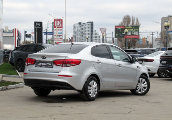 Подержанный автомобиль Kia Rio Sedan 2016 года (5 фото)