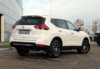 Подержанный автомобиль Nissan X-Trail 2019 года (5 фото)