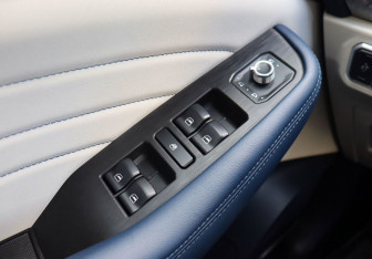 Подержанный автомобиль Haval F7 2024 года (14 фото)