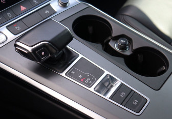 Подержанный автомобиль Audi A6 Sedan 2019 года (16 фото)