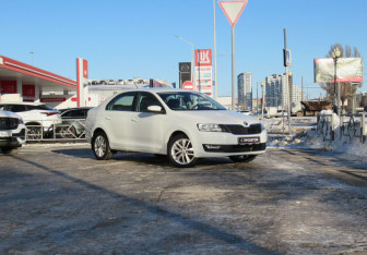 Подержанный автомобиль Skoda Rapid Liftback 2018 года (3 фото)