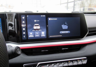 Подержанный автомобиль Geely Coolray 2023 года (17 фото)