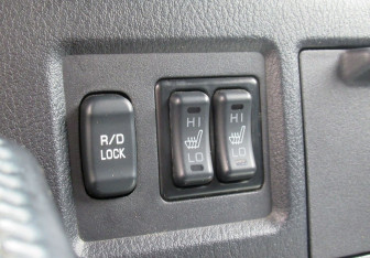 Подержанный автомобиль Mitsubishi Pajero 2008 года (20 фото)